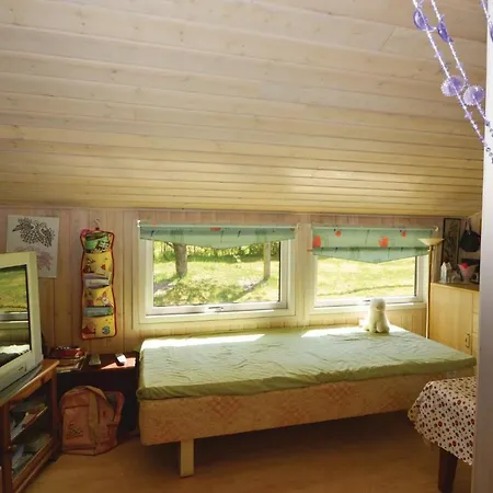 3 Bedroom Cozy In Feriehus