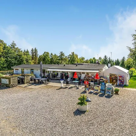 3 Bedroom Cozy In * Fårvang