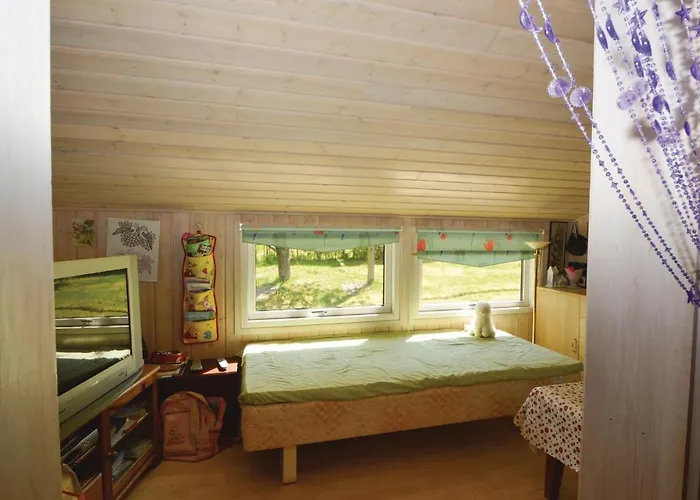3 Bedroom Cozy In Ferienhaus